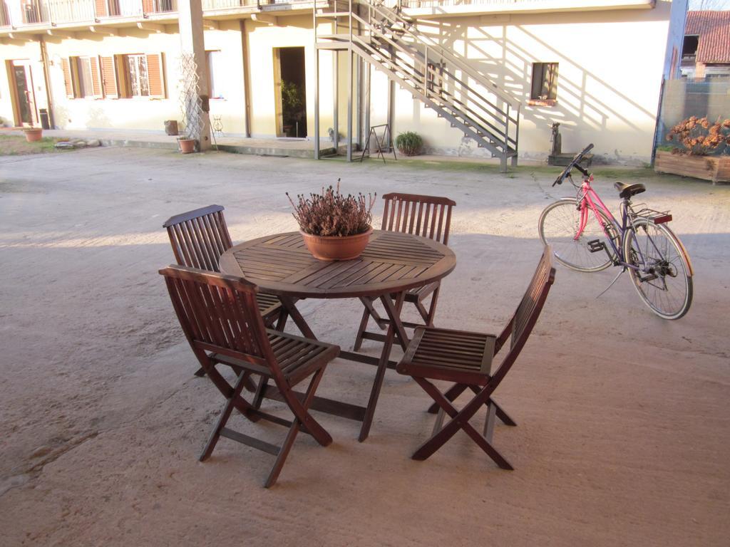 Al Casale B&B Cherasco Eksteriør bilde